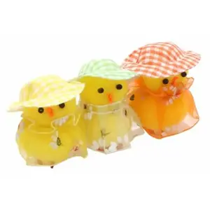 RueDeLaFete Lot de 3 Poussins jaunes avec chapeau et ciré tulle fleuri 5,5cm pas cher