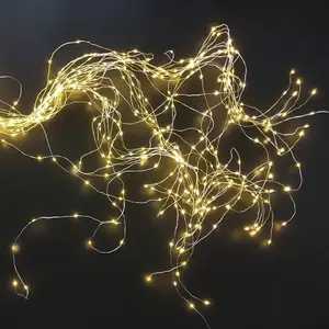 Comparateur de prix : Cascade de Lumière 400 Leds int./ext. Blanc Chaud