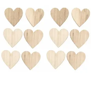 RueDeLaFete 12 coeurs bois 4x4x0.7cm à disperser - 80591 Chaks pas cher