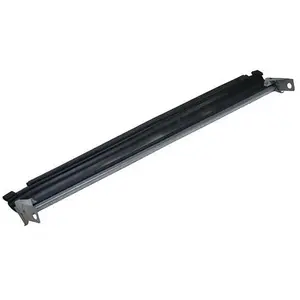 Comparateur de prix : Joint bas de porte pour lave-vaisselle Bosch 00668079