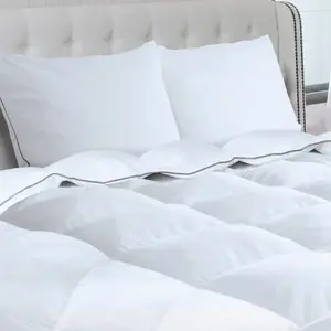 Comparateur de prix : IDMARKET Couette 240x220 cm + 2 oreillers en plume d'oie 500g/m² anti acarien