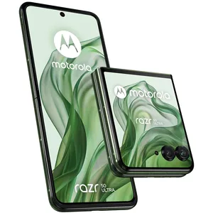 Motorola Razr 50 Ultra, 12+512 Go, écran 4", Double capteur 50MP avec ... pas cher