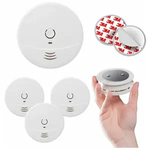 Comparateur de prix : EVACUATE Lot de 4 détecteurs de fumée NF avec supports aimantés de fix...