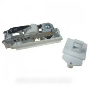 KIT BLOCAGE PORTE + CROCHET PORTE POUR SECHE LINGE INDESIT - C00257618 pas cher