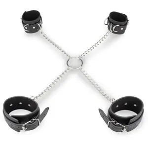 LOVE AND VIBES Menottes en croix chevilles poignets cuir pas cher