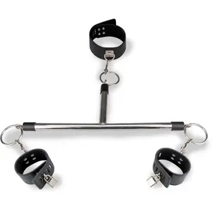 Contrainte BDSM collier et poignets pas cher