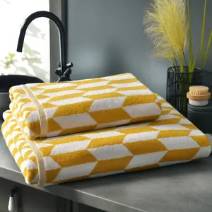 Becquet Serviette de toilette jaune SHAPE 50x100 en coton pas cher
