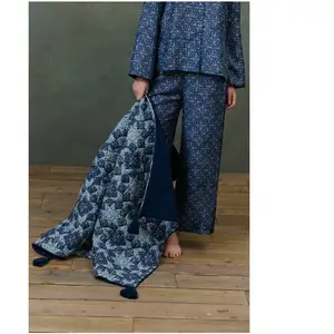 Louise Misha - Plaid patchwork Aneka en coton bio Bleu 90x120Vendu parsmallable