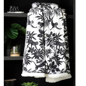 Lovely Casa - Plaid imprimé Jungle en NB Polyester Noir 130x160 cm