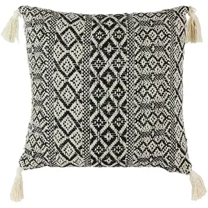 Comparateur de prix : THE HOME DECO FACTORY Coussin à pompons Ethnique - L. 40 x l. 40 cm