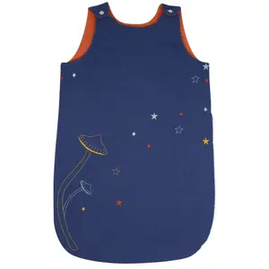 Comparateur de prix : Gigoteuse brodée hiver 0-6m bleu nuit L'Oiseau Bateau