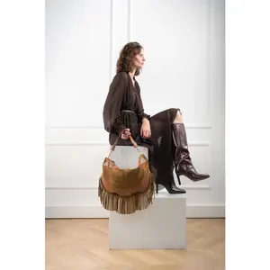 Abaco Paris - Sac porté épaule en Velours de Cuir Kael frange camel - 28x44x2 cm OS pas cher