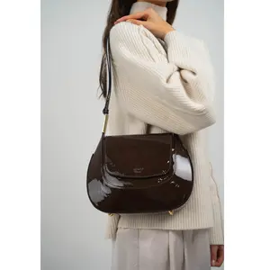Abaco Paris - Sac bandoulière en Cuir wayne marron - 22x22x7 cm OS pas cher