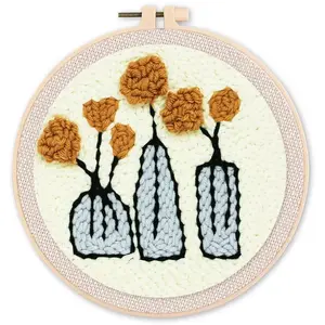 Figured'Art Punch needle fleurs et vases pas cher