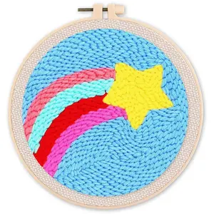 Figured'Art Punch Needle Kit Complet pour Adultes et Enfants - Étoile Filante - Parfait pour Débutant. Set prêt à broder taille 20x20cm avec cadre circulaire