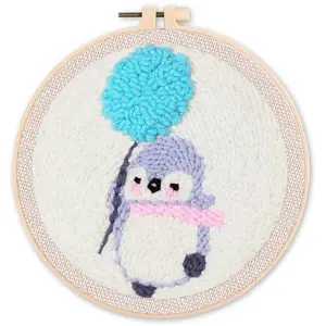 Figured'Art Punch Needle Kit Complet pour Adultes et Enfants - Hérisson et Ballon - Parfait pour Débutant. Set prêt à broder taille 20x20cm avec cadre circulaire pas cher