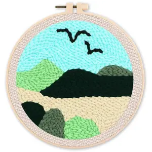 Figured'Art Punch Needle Kit Complet pour Adultes et Enfants - Oiseaux dans le Ciel - Parfait pour Débutant. Set prêt à broder taille 20x20cm avec cadre circulaire
