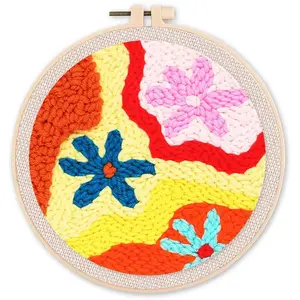 Figured'Art Punch Needle Kit Complet pour Adultes et Enfants - Dégradé de Fleurs - Parfait pour Débutant. Set prêt à broder taille 20x20cm avec cadre circulaire