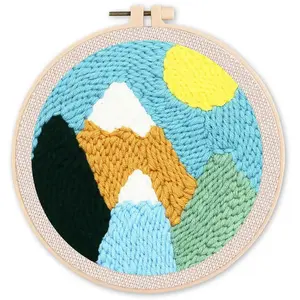 Figured'Art Punch needle montagnes enneigées