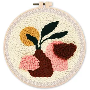 Figured'Art Punch needle vase