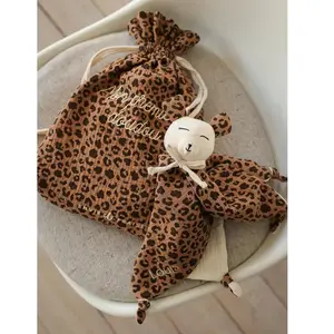 Doudou en gaze de coton personnalisable ENVIE DE FRAISE écru pas cher