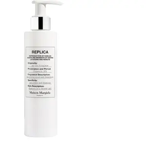 Comparateur de prix : MAISON MARGIELA REPLICA By the Fireplace - Gel douche Ambré Boisé 