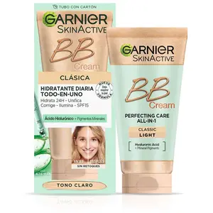 Creme hydratante effet maquillant skin naturals bb cream garnier 16382 pas cher