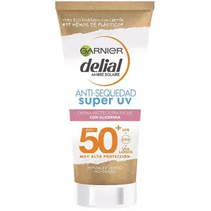 Protections solaires Garnier  Sensitive Advanced Crème Visage Spf50+ pas cher