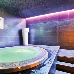 Comparateur de prix : Smartbox - Coffret Cadeau Séjour de 2 jours avec accès au spa, soin et...