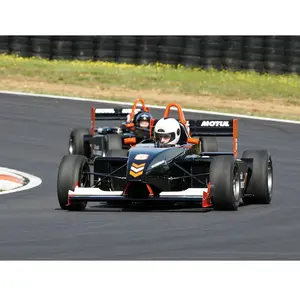 Smartbox Stage de pilotage: 6 tours sur le circuit de Pau-Arnos en Formule 3 pas cher