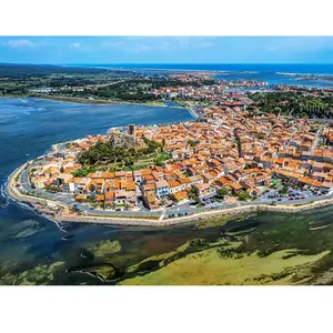 Smartbox Vol en hélicoptère de 20 min près du village de Gruissan pas cher