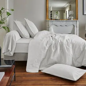 Parure Housse de Couette et 2 Taies PALACE d'oreiller Blanc pas cher