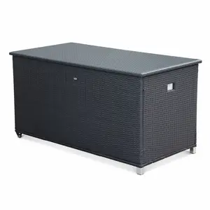 SWEEEK Coffre de jardin cassapanca noir en résine tressée 170x82cm, malle de rangement de coussins avec vérins, roulettes, poignéeVendu parcdiscount