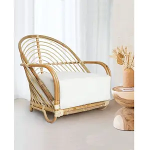 Comparateur de prix : Fauteuil en rotin tressé et coussin Blanc - Uniqka