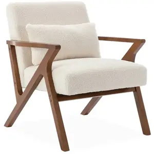 SWEEEK Fauteuil en bois d'hévéa, noyer clair et bouclette blanche pas cher