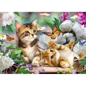 FIGURED'ART Broderie diamant : Chatons et Papillon - sans chassis en bois pas cher