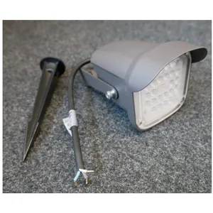 TRAJECTOIRE Projecteur extérieur LED 12W gris mural/sol (piquet fourni) 97x97x139m... pas cher