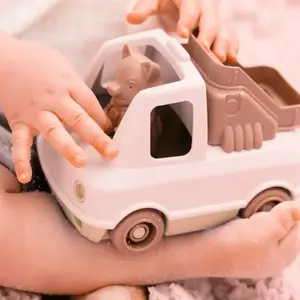Simple Petites voitures, véhicules et circuits pas cher