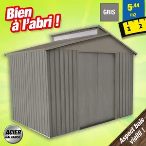 CHALET & JARDIN Abri en métal imitation bois vieilli - 9,3x6,3m