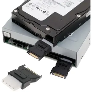 MCL Adapteur D'Alimentation SATA Molex 5 1/4 Molex 5.25 FM 15-pin SATA M Noir - Neuf pas cher