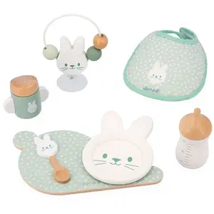 Comparateur de prix : Janod Set repas Zen en bois pour poupon