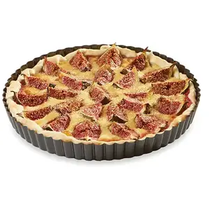 Moule à tarte acier revêtu antiadhérent bords cannelés 24,5 cm Mathon pas cher
