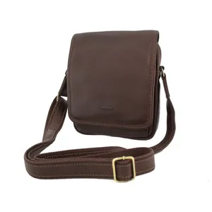 Comparateur de prix : Pochette Katana K 36102 - Chocolat - Cuir - Homme