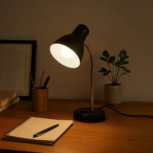 ARUM Lampe de bureau E14 BARNEY avec 1m50 de câble et priseVendu parcdiscount