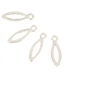 Perles Corner Pendentif Navette Ajourée Argenté 925 - 4 pcsVendu parscrapmalin