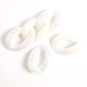 Perles Corner Maillon 20 x 28 mm Acétate Blanc Irisé AB - 6 pcsVendu parscrapmalin