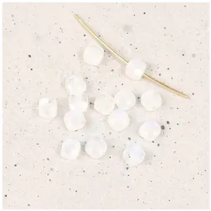 Perles Corner Perle Naturelle Carrée 4 mm Pierre de LuneVendu parscrapmalin