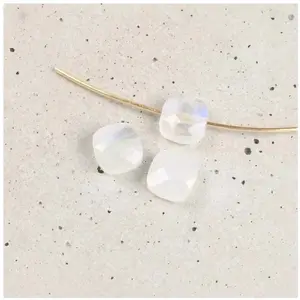 Perles Corner Perle Naturelle Carrée 6 mm Pierre de LuneVendu parscrapmalin