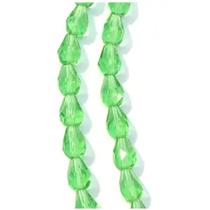Perles de Bohème sur Fil - Goutte 10 x 7 mm Vert TransparentVendu parscrapmalin