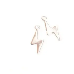 Perles Corner Pendentif Éclair Argenté 925 - 4 pcsVendu parscrapmalin